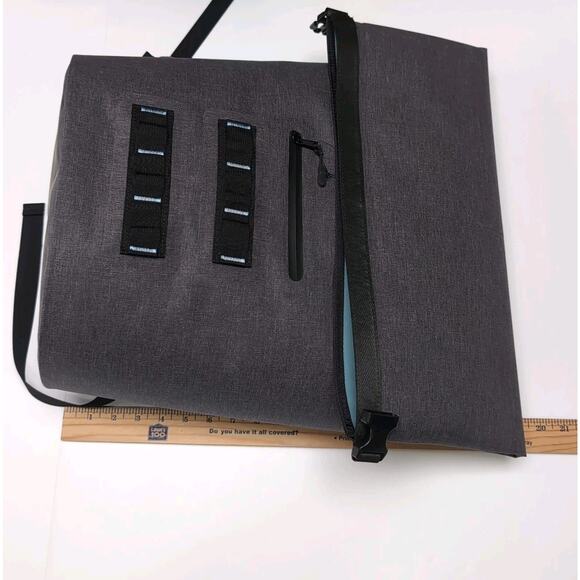 ISLE Gateway Cooler Backpack 25 Liter Waterproof Insulated Gray Outdoor NEW NWT - Picture 15 of 16